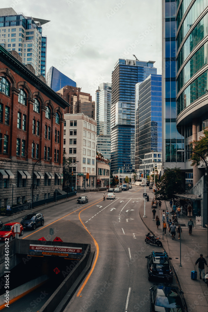 Fototapeta premium Downtown Vancouver on a summers day with people walking by