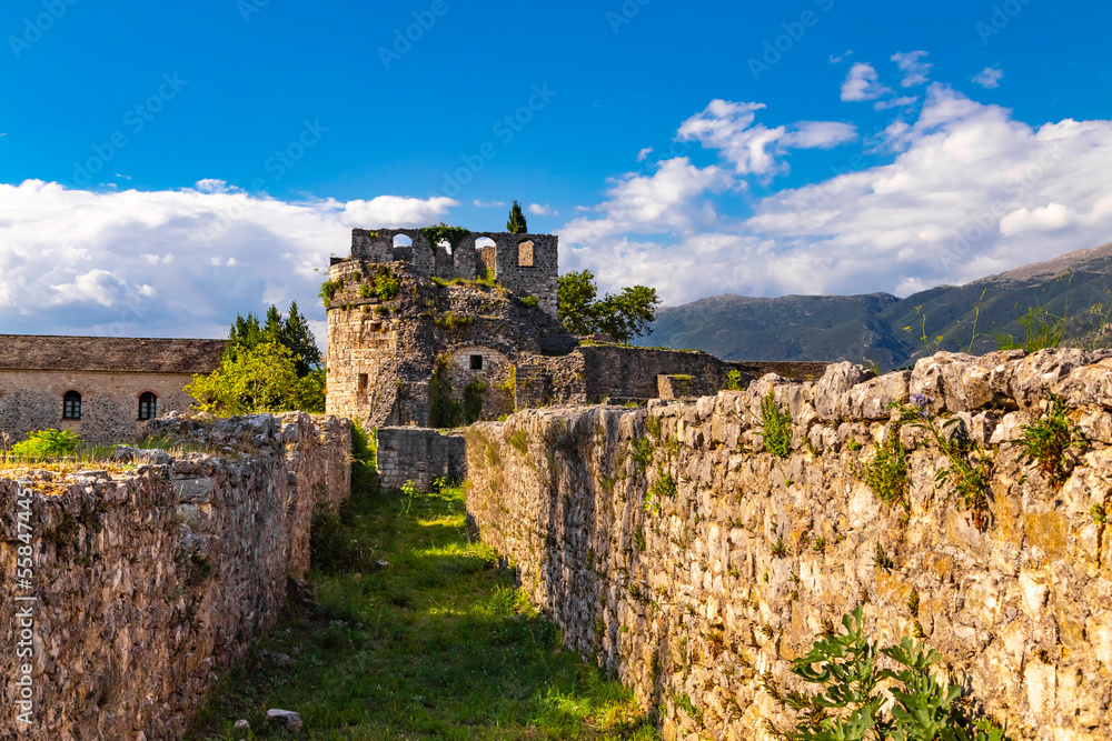 Obraz premium Greece, Ioannina - famous ruins of Ali Pasha's palace and the Tower of Bohemond in the old byzantine castle of Ioannina.