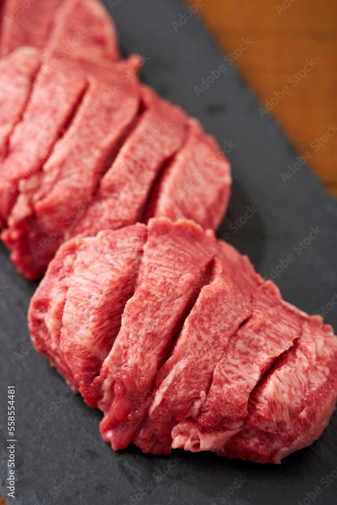 生の厚切り牛タン 生の厚切り牛タン