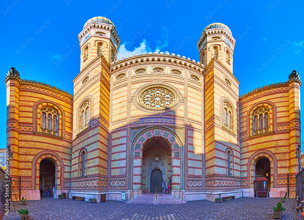Panoramic facade of Dohany Street Synagogue, Budapest, Hungary