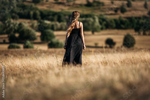 Elegant beauty young woman ...