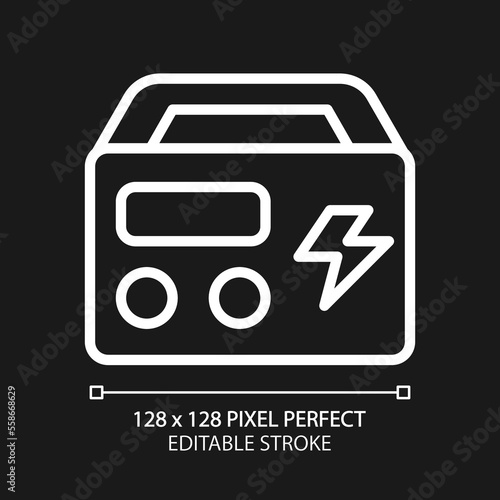 Portable power station pixel perfect white linear icon for dark theme. Rechargeable device. Appliance for home, camping. Thin line illustration. Isolated symbol for night mode. Editable stroke