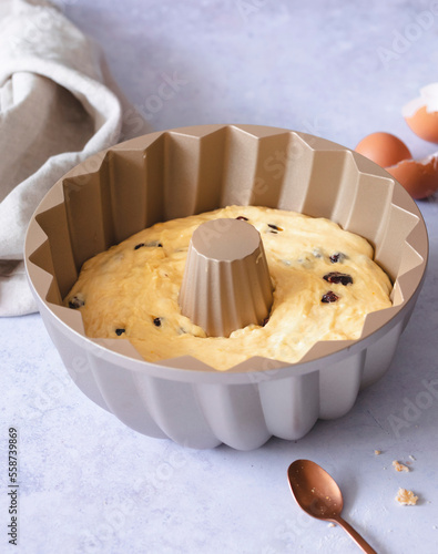 A circlular Citrus Bundt Cake photo