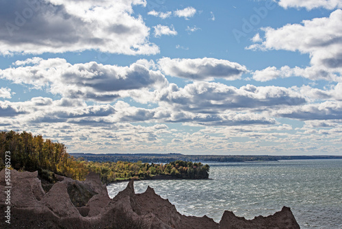 Chimney Bluffs State Park