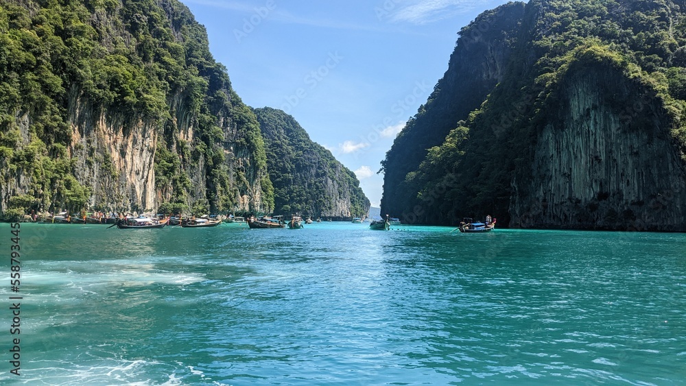 Obraz premium Thailand phi phi islands beach paradise forest 2022