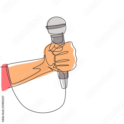 Single one line drawing karaoke man sings song to microphone. Singer holding a microphone in his hand at karaoke singer sings the song. Modern continuous line draw design graphic vector illustration