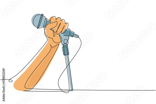 Continuous one line drawing singer using microphone. Karaoke people sings the song to microphone. Stand up comedian holding microphone in his hand. Single line draw design vector graphic illustration