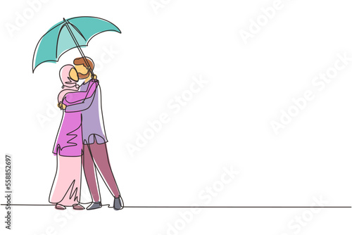 Single continuous line drawing Arabian woman and man under umbrella stand in rain and kiss each other. Young couple lovers kissing. Happy boy and girl dating in rainy day. One line draw graphic design