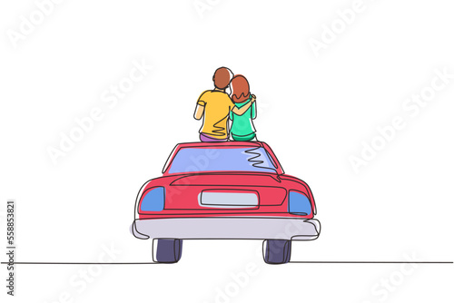 Single one line drawing loving couple sitting on the vintage car. Happy couple getting ready for wedding. Engagement and love relations. Modern continuous line draw design graphic vector illustration