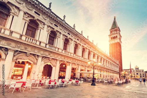 Piazza San Marco with Campanile tower in Venice, Italy © Photocreo Bednarek