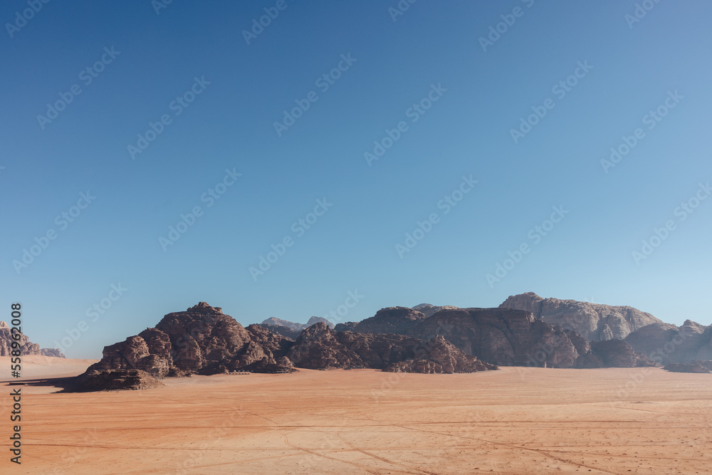 Fototapeta premium Wadi Rum mountains and desert landscape in Jordan