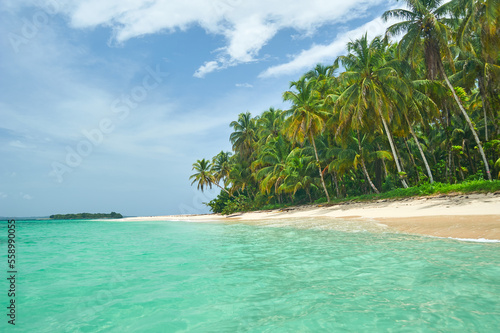 Tropical beach on Cayo Zapatilla, Panama
