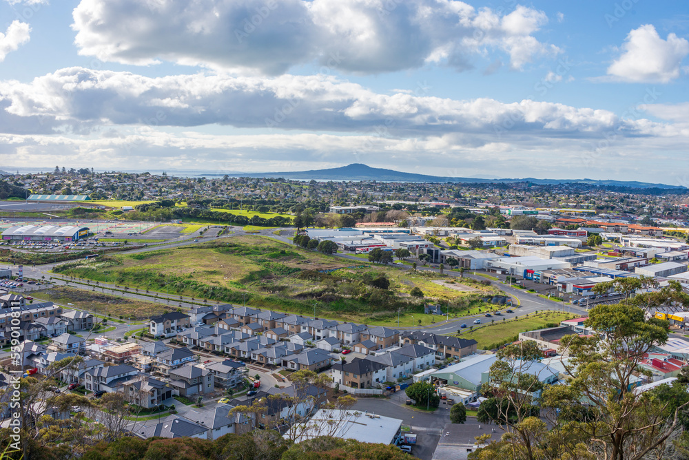 View of Auckland city from Mt Wellington lookout looking east towards Rangitoto and the Hauraki Gulf