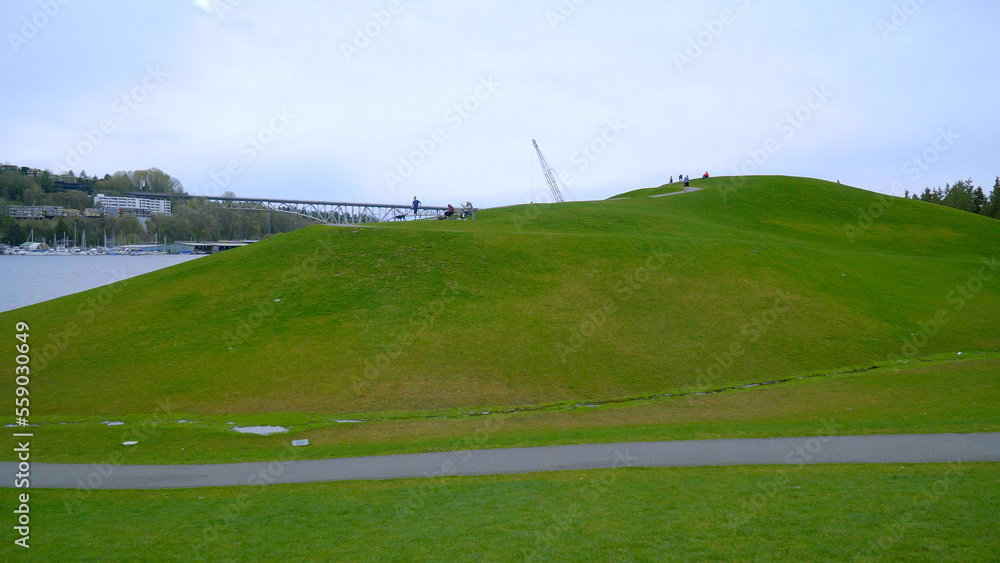 Obraz premium Wonderful place to relax in Seattle - the Gasworks Park - travel photography