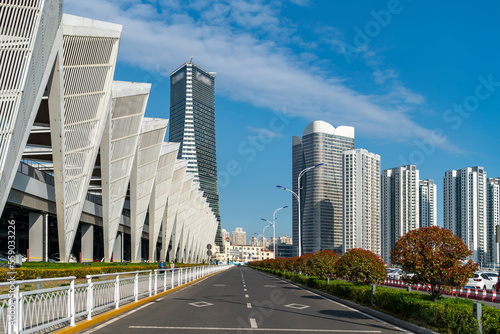 Urban modern geometric architecture shape © 昊 周