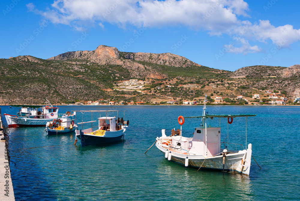 Griechenland,Peloponnes,Fischerboote im Hafen von Plitra,