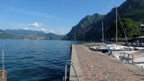 Cuadro en lienzo Marone am Iseosee in Italien