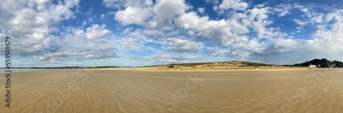 Plage de Kervel  et Trezmalaouen    Saint-Anne-La-Palud en Finist  re Cornouaille Bretagne France 