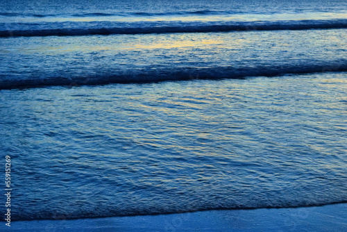 鎌倉　由比ヶ浜 （由比ガ浜）美しい海の夕暮れ　コピースペースあり（神奈川県鎌倉市） Kamakura Yuigahama Beautiful sea sunset with copy space (Kamakura City, Kanagawa Prefecture, Japan) photo
