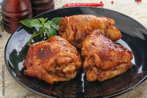 Roasted chicken leg with spicy sauce