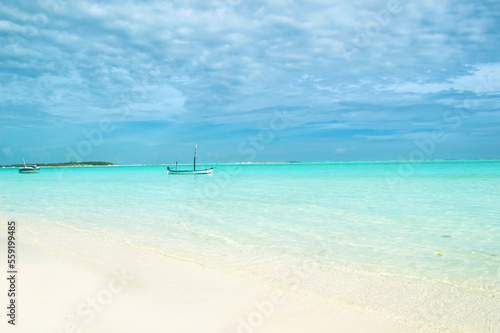 Deserted beach in the Maldives in the Indian Ocean © Darth Fobie