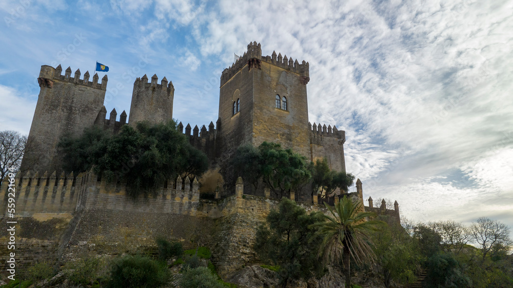 el hermoso castillo de Almodóvar del río en la provincia de Córdoba, Andalucía