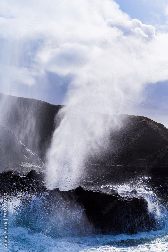 Obraz premium steam in the sea at Thor's Well