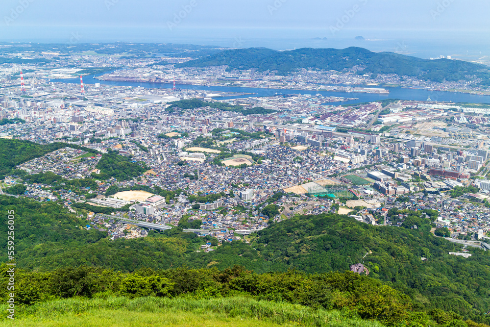 皿倉山山頂より北九州市街を望む