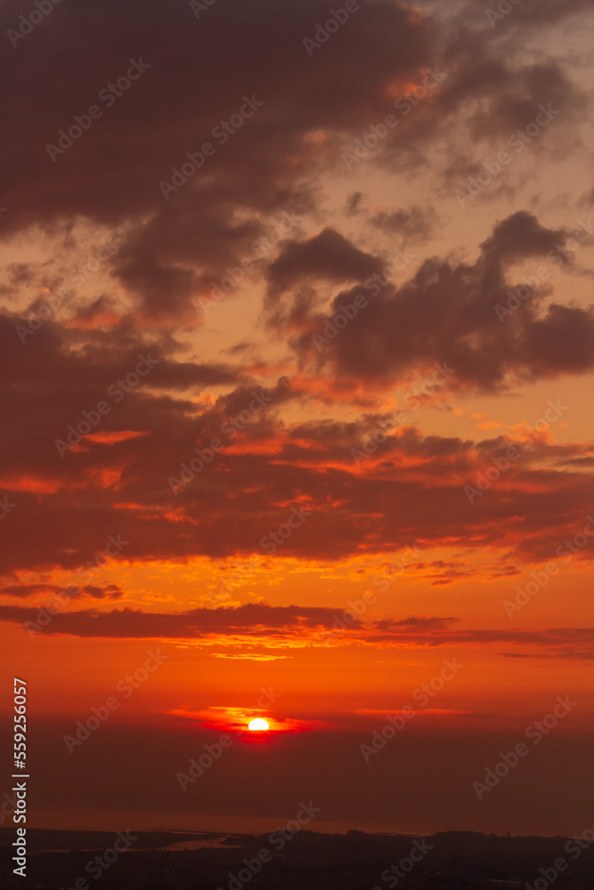 夕日の光芒 夕日の光芒