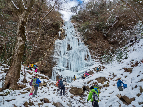雪の英彦山・四王寺の滝