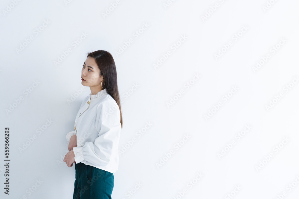 クールで知的な女性 クールで知的な女性