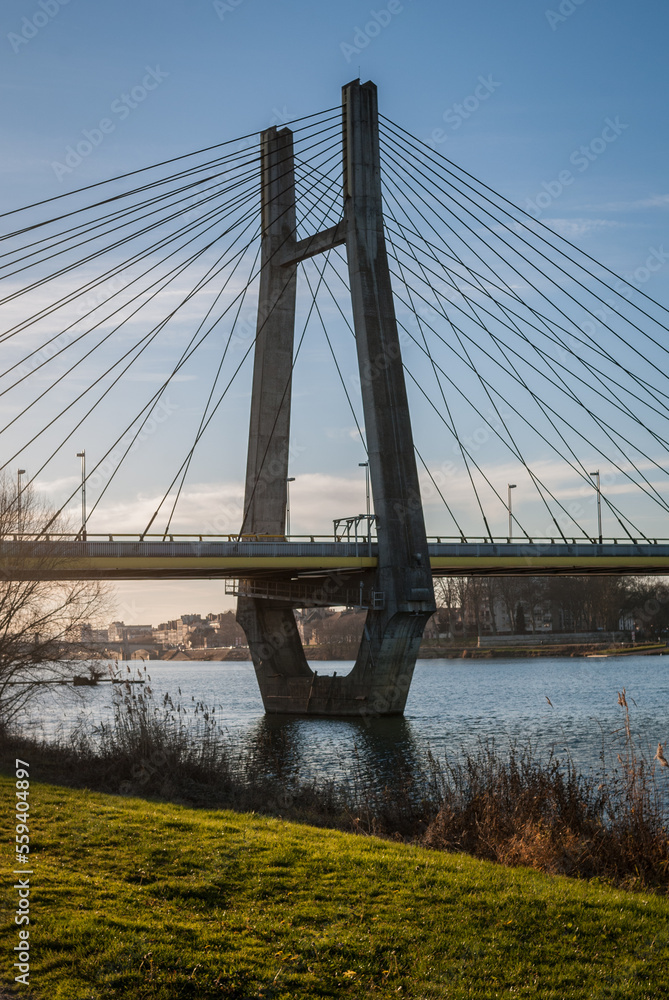 Obraz premium Pont à câbles