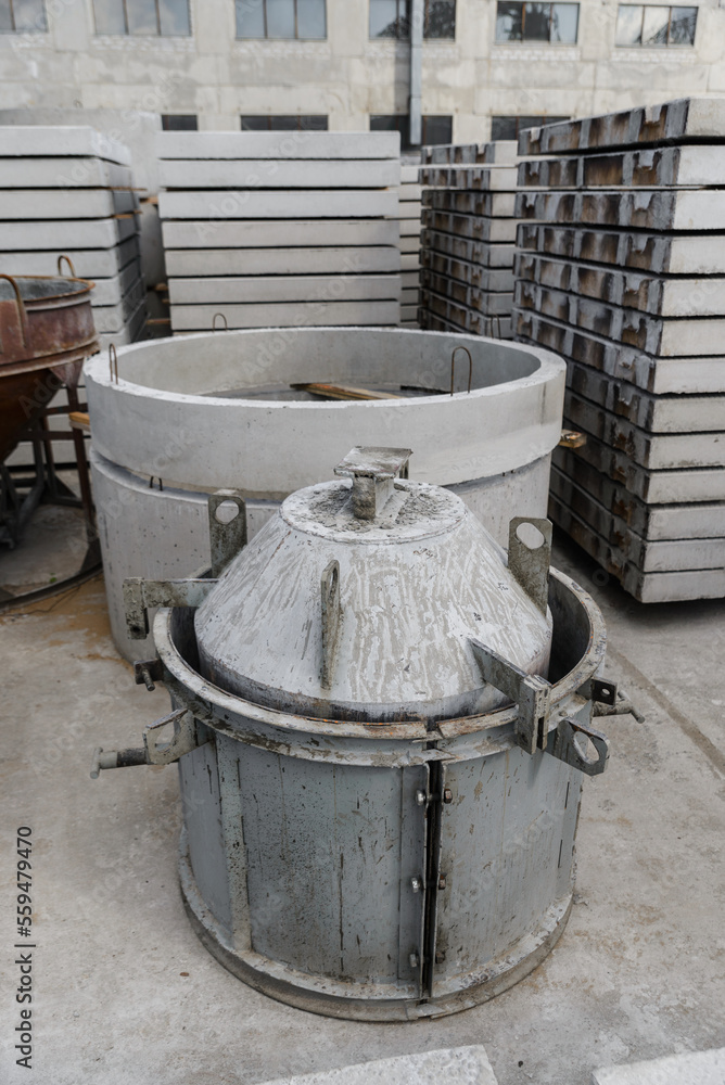 Obraz premium Metal tooling for the production of reinforced concrete rings for sewage wells.
