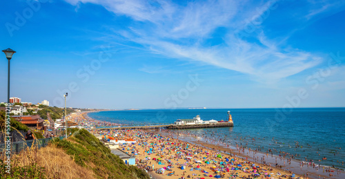 Fotografía View of Bournemouth beach and Pier in Bournemouth Dorset UK during sunset
