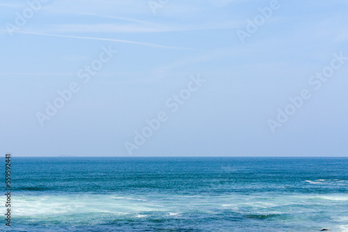 Fototapeta Naklejka Na Ścianę i Meble -  Sea and blue sky, Portugal
