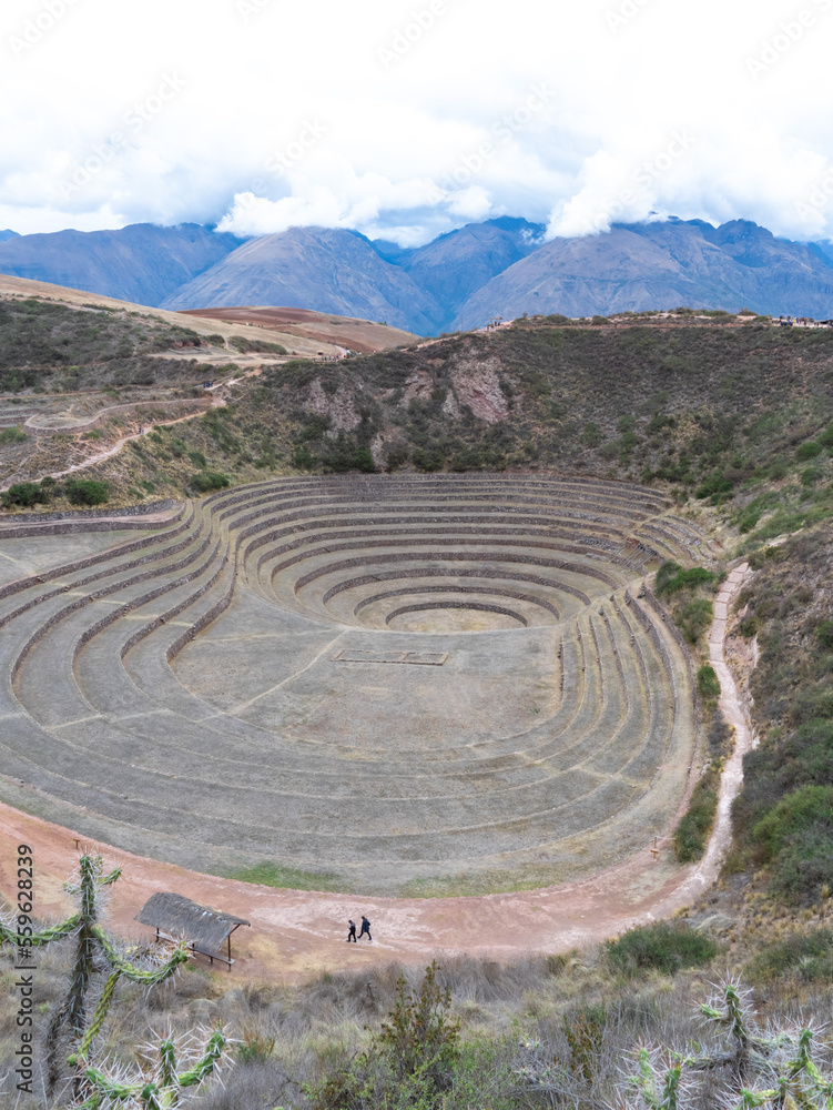 Zona arqueológica de Moray en Perú y sus vistas tan increíbles, rodeado ...
