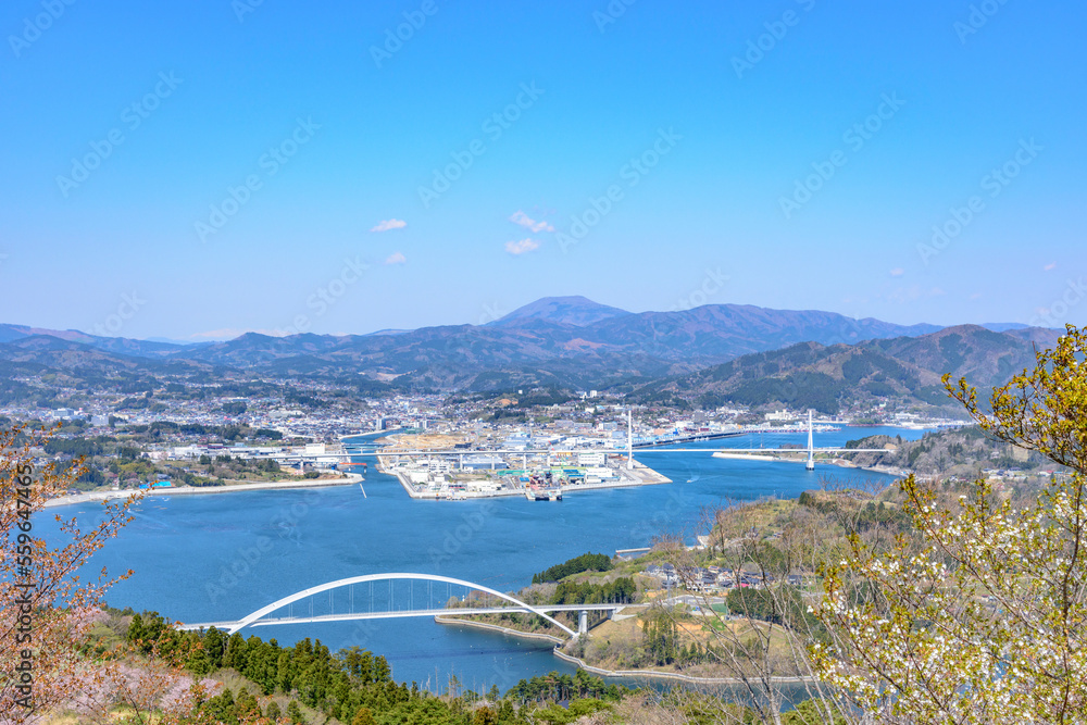 Obraz premium 気仙沼 海と船と町と 