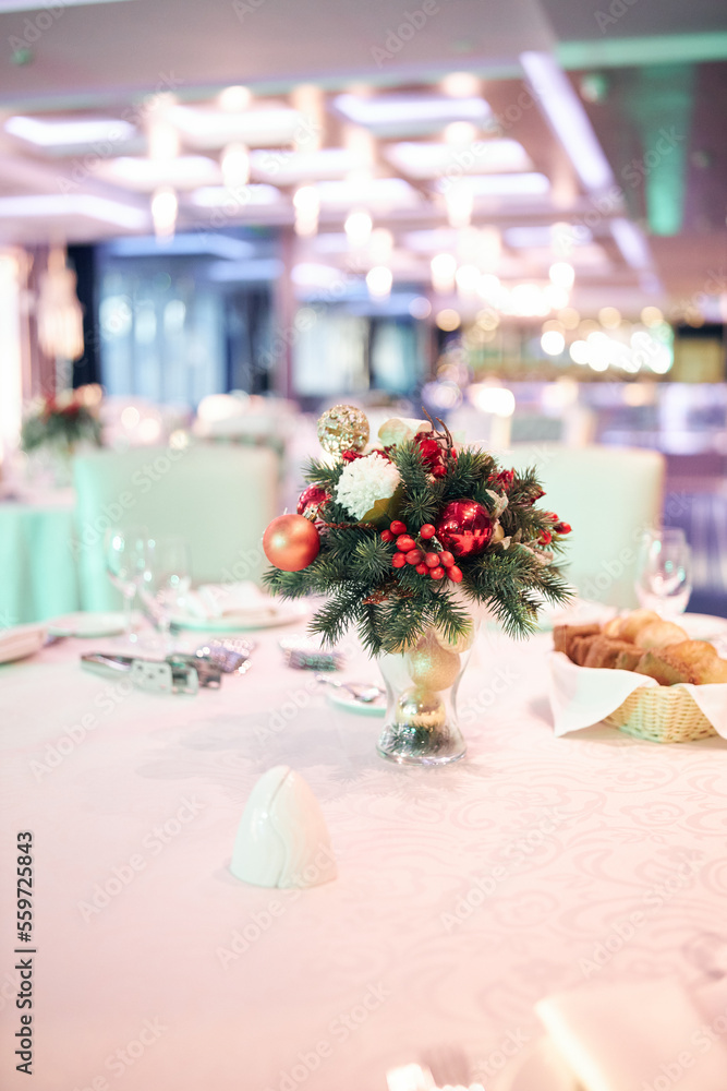 christmas table setting with christmas decorations christmas table setting with christmas decorations