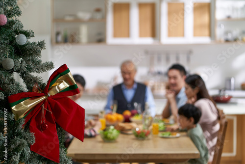 Photography three generation asian family eating meal on christmas day