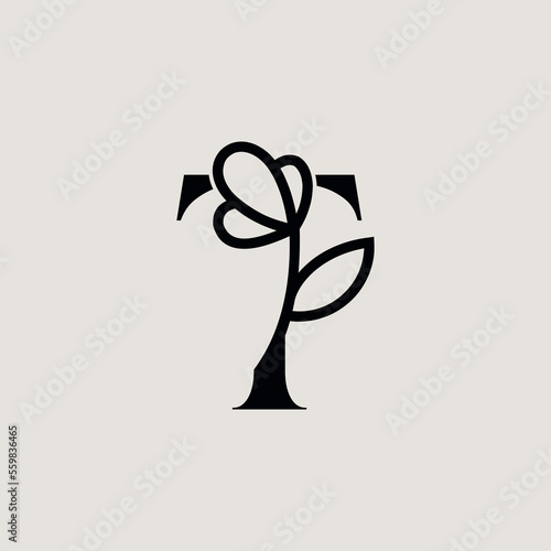beautiful fashion beauty logo letter t