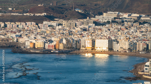 Fototapeta Naklejka Na Ścianę i Meble -  las Palmas of Gran Canaria , the canteras beach skyline wiew