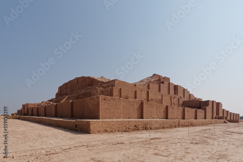 Photos Side-view of the ancient ziggurat of Chogha Zanbil in Khuzestan province, Iran