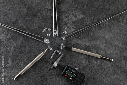 Billede på lærred Diamond tools, diamond estimation expertise. High quality photo