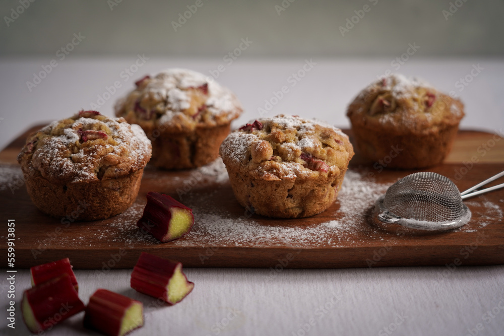homemade rhubarb muffins