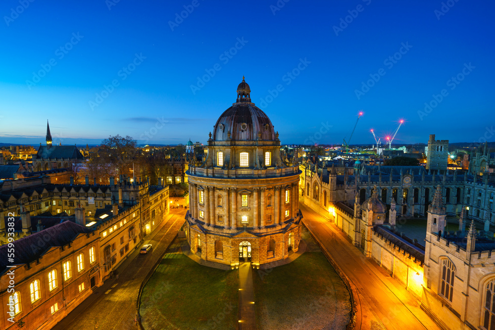 Fototapeta premium Evening aerial view of Radcliffe square in Oxford. England