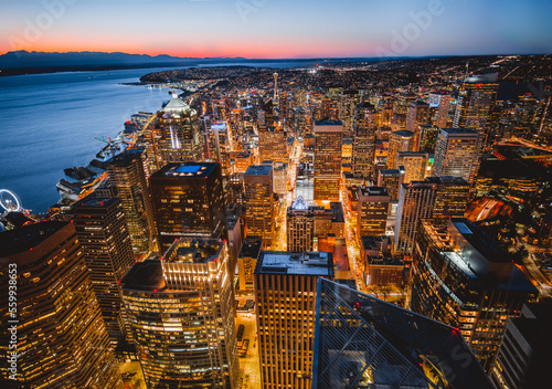 Foto Seattle Skyline View From Sky View Observatory At Night