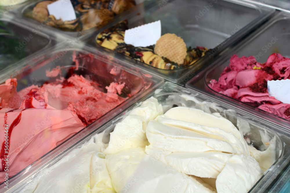 Bright and tasty ice cream by weight Bright and tasty ice cream by weight