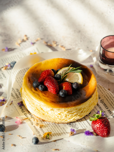 close up cheesecake with fresh strawberry and blueberries