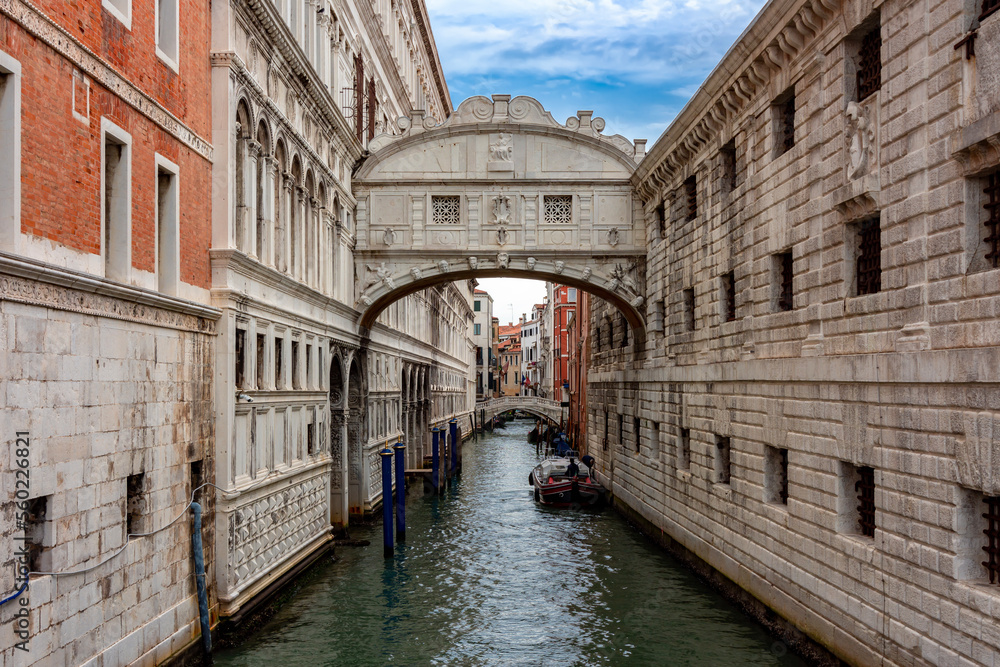 Bridge of sighs in Venice, Italy