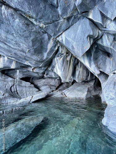 Muro dr rocas de marmol en cuevas. Belleza natural